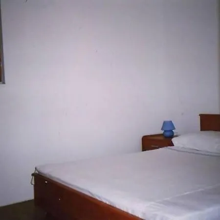Nikola * Srima